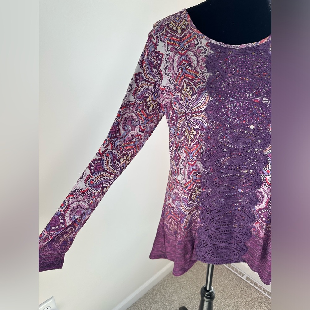 Women’s One World Lace Long Sleeve Top - Picture 2 of 8